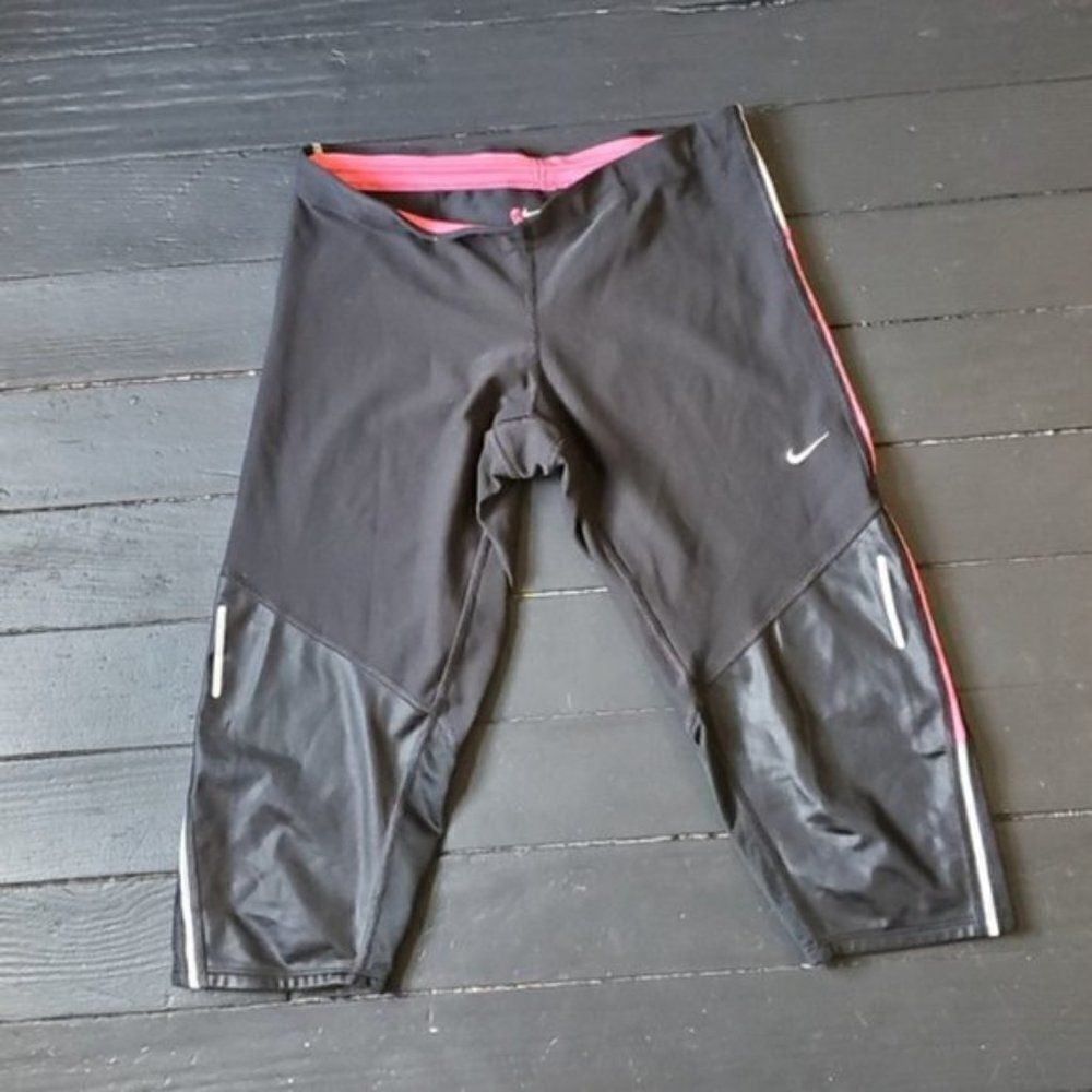 Nike Black Capris - Picture 2 of 8